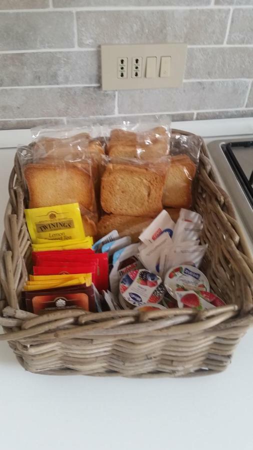 In Vacanza Da Marinella Albenga Bagian luar foto